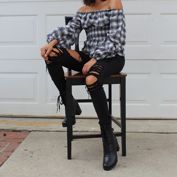 🚨//The Ginger// plaid puff sleeve Blouse - Picture 4 of 8